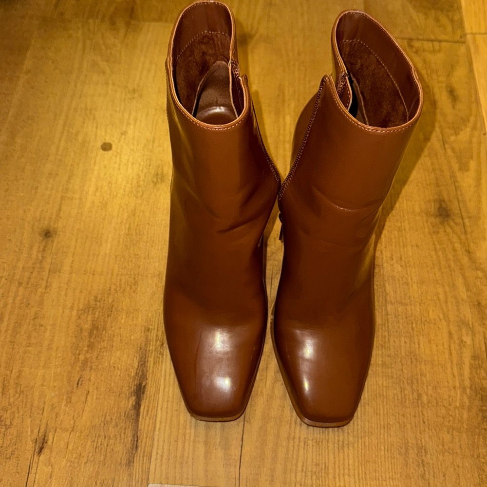 JLo Josey Boots 👢 9M